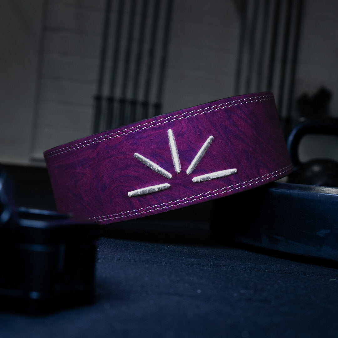 Lilla Trackfie lever belt set bagfra med bæltet på skrå